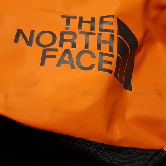 🚫SOLD🚫 The North Face Base Camp Duffel XL 132L - Picture 5 of 5